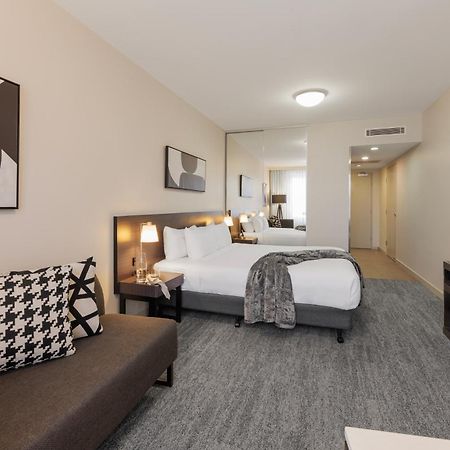 Punthill Norwest Aparthotel Bagian luar foto
