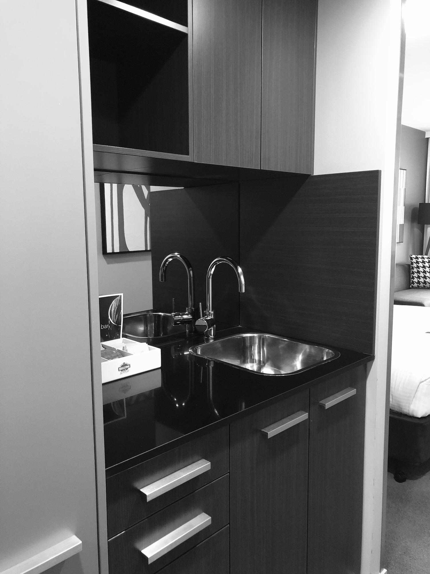 Punthill Norwest Aparthotel Bagian luar foto