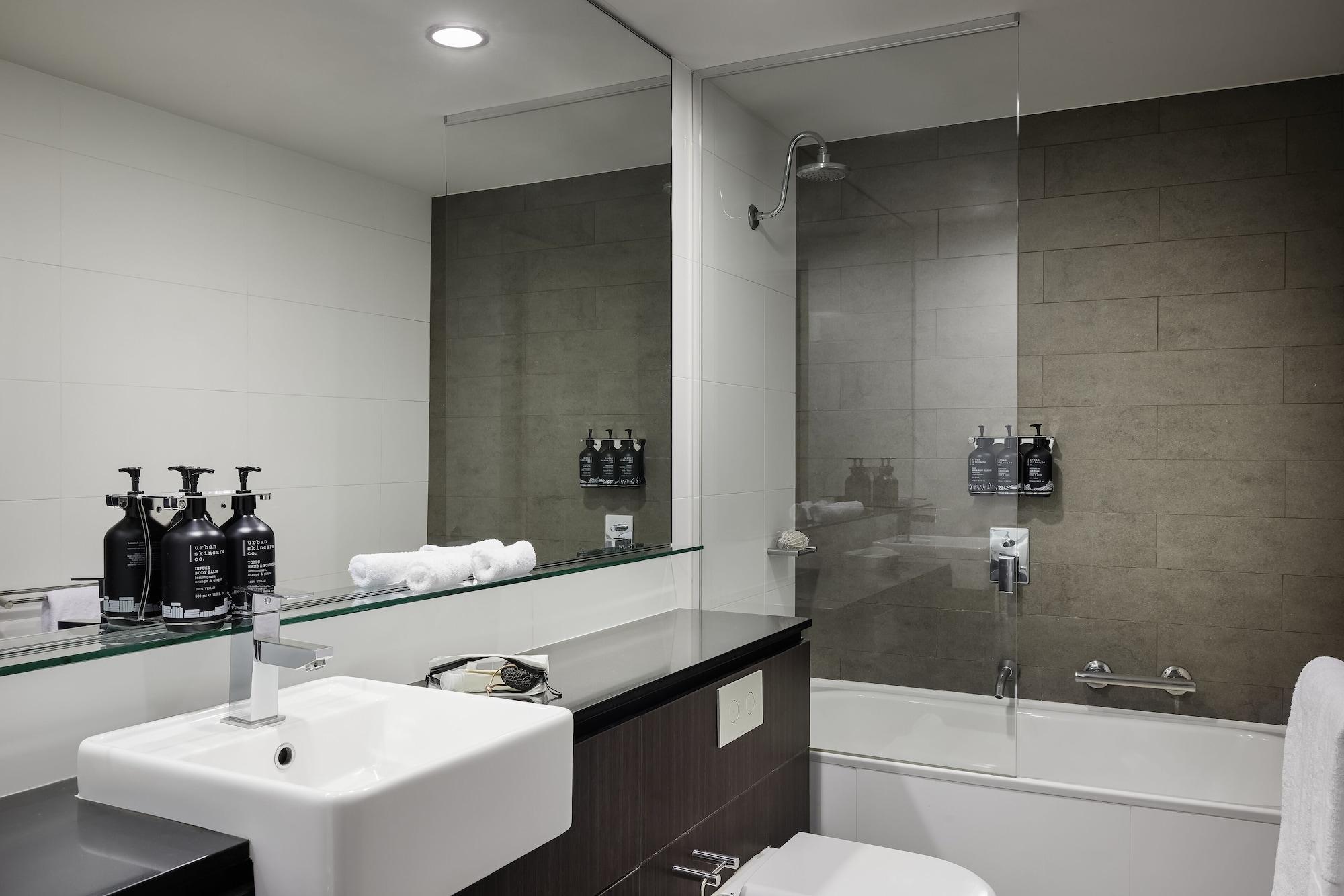 Punthill Norwest Aparthotel Bagian luar foto