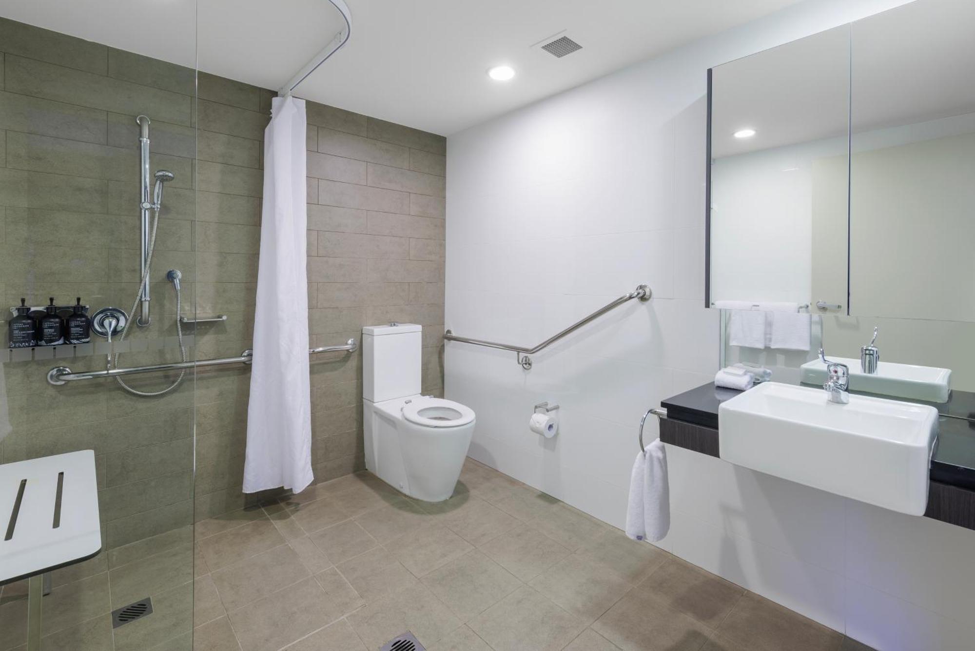Punthill Norwest Aparthotel Bagian luar foto