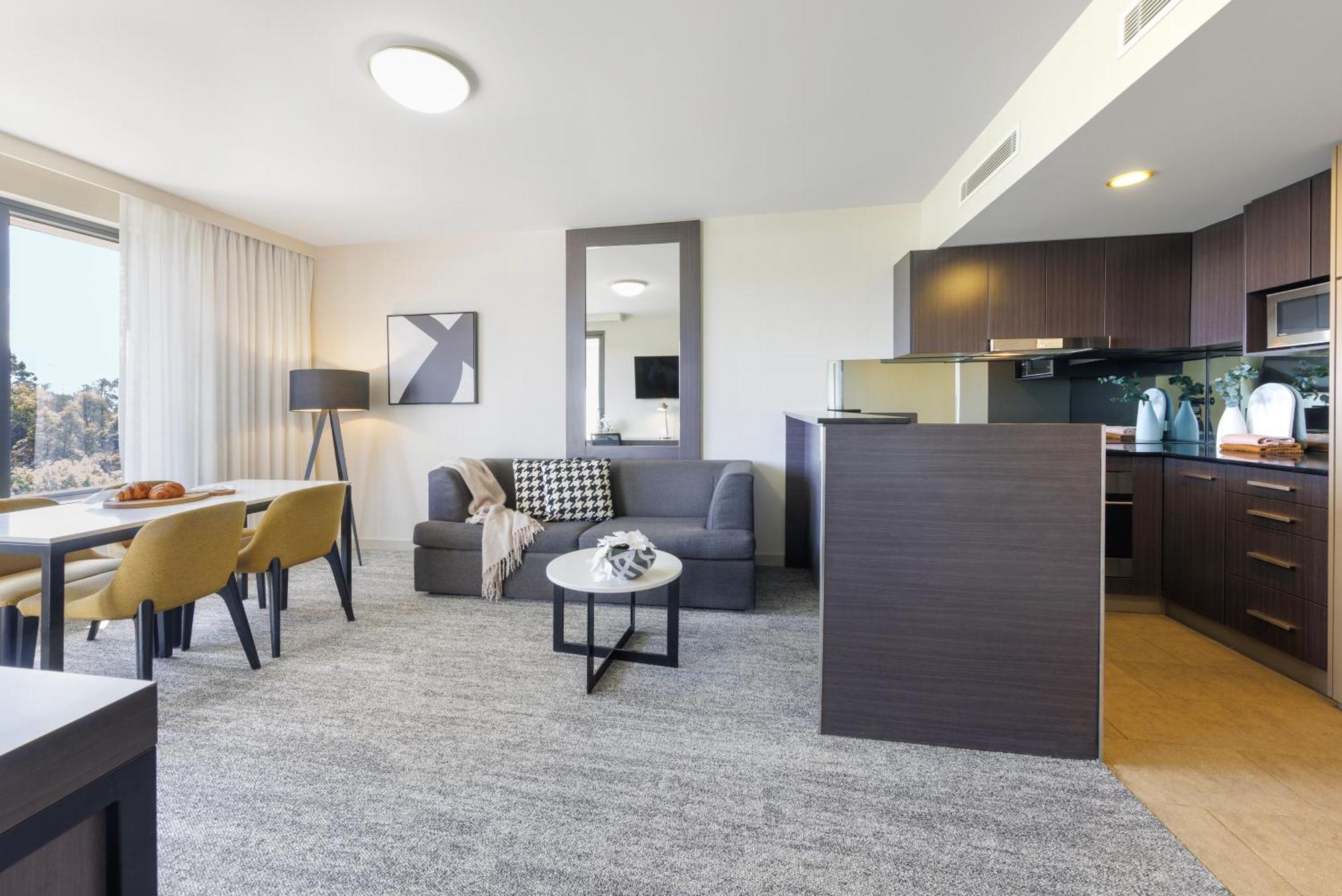 Punthill Norwest Aparthotel Bagian luar foto